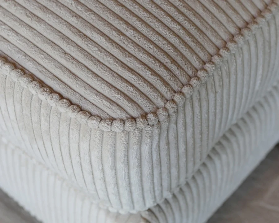 Cosy Chaiselong Sofa 04